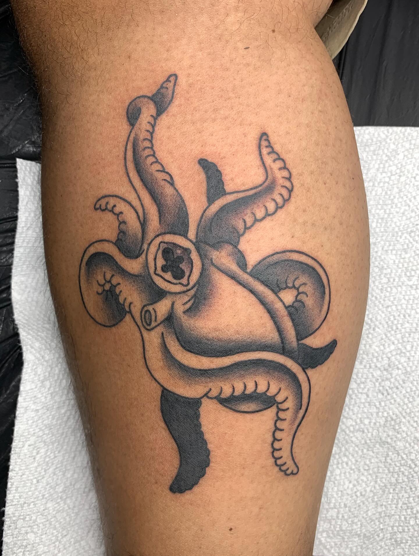 Tattoo by @drowsytattoos — black_and_grey