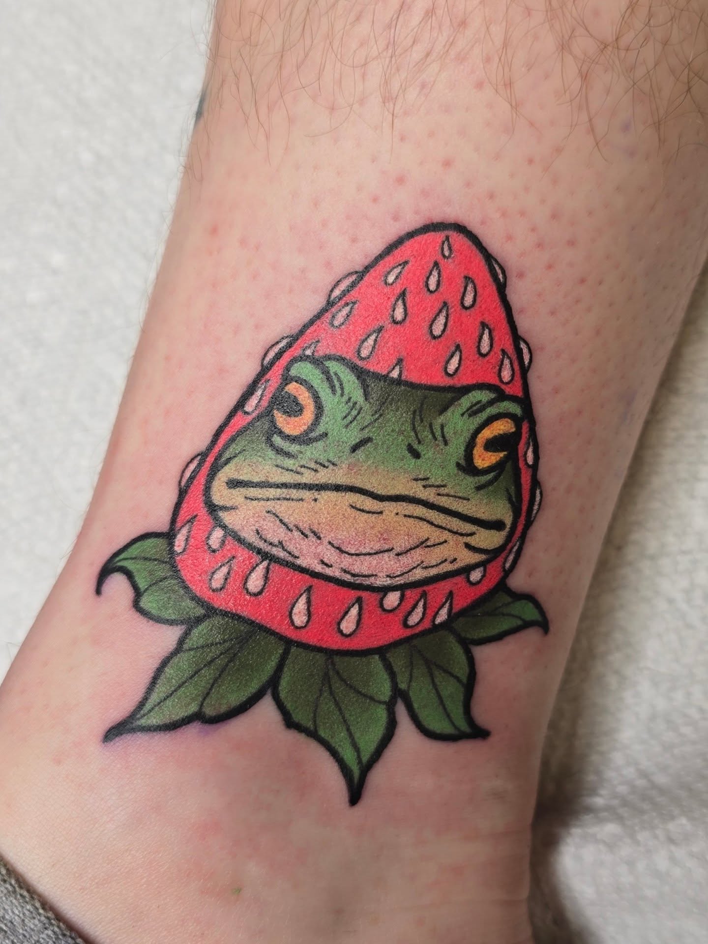 Tattoo by @makluvintattoos — new_school, illustrative