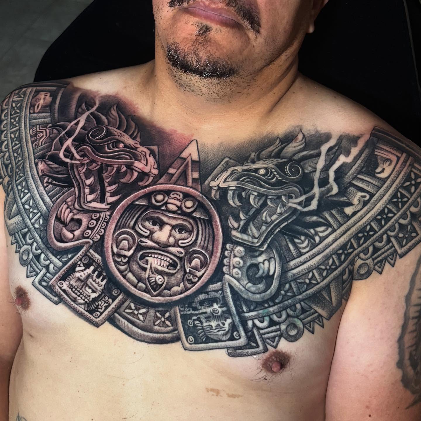 Tattoo by @luis_menesesart — black_and_grey, geometric