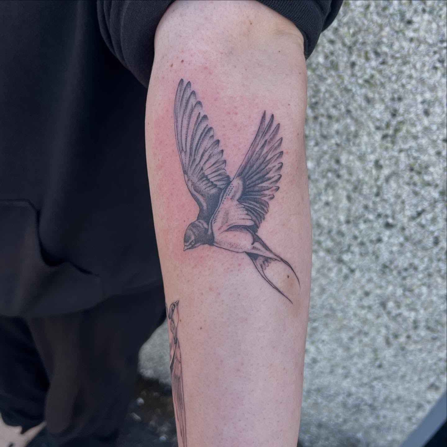 Tattoo by @allisoninkstattoo — black_and_grey