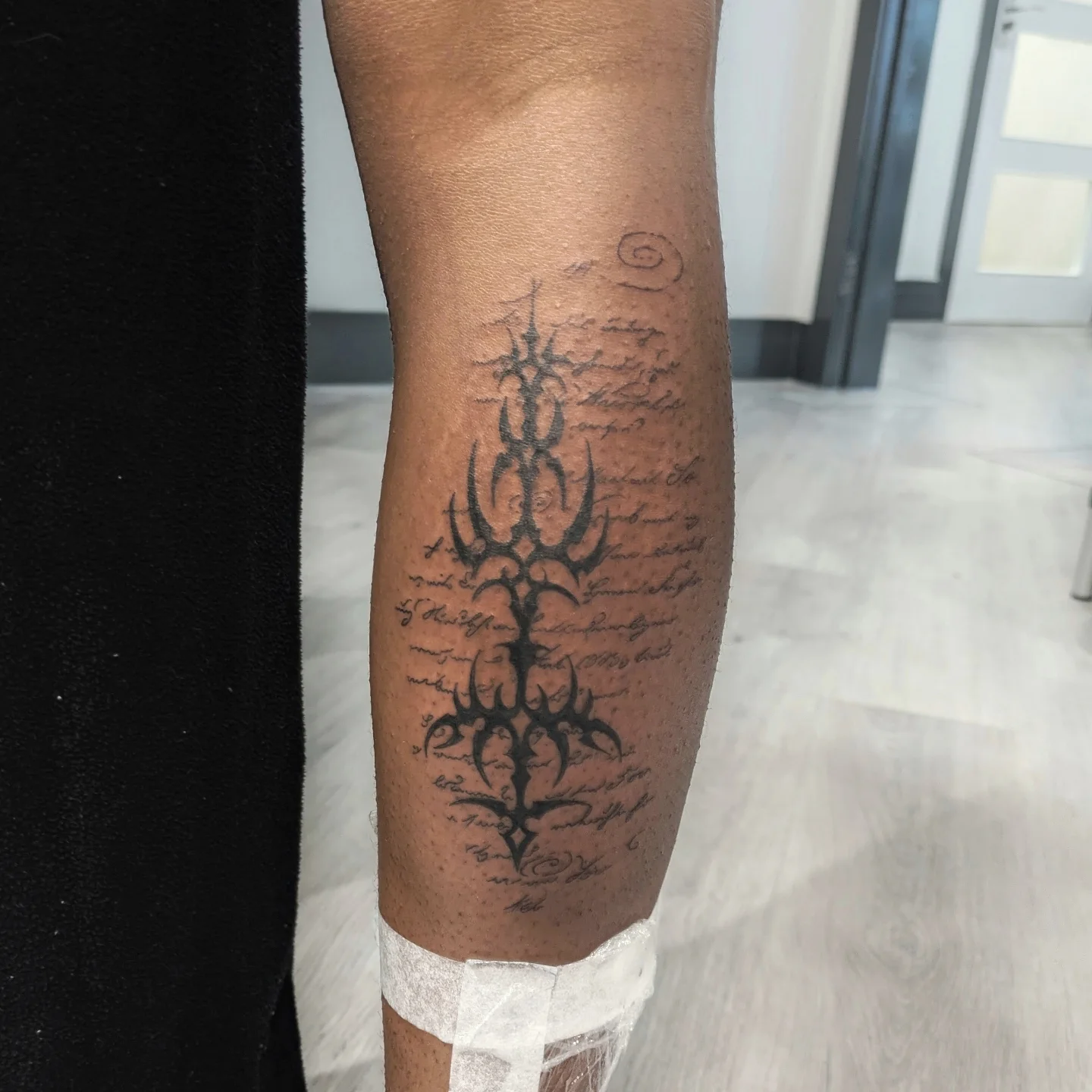 Tattoo by @elstattoos — black_and_grey