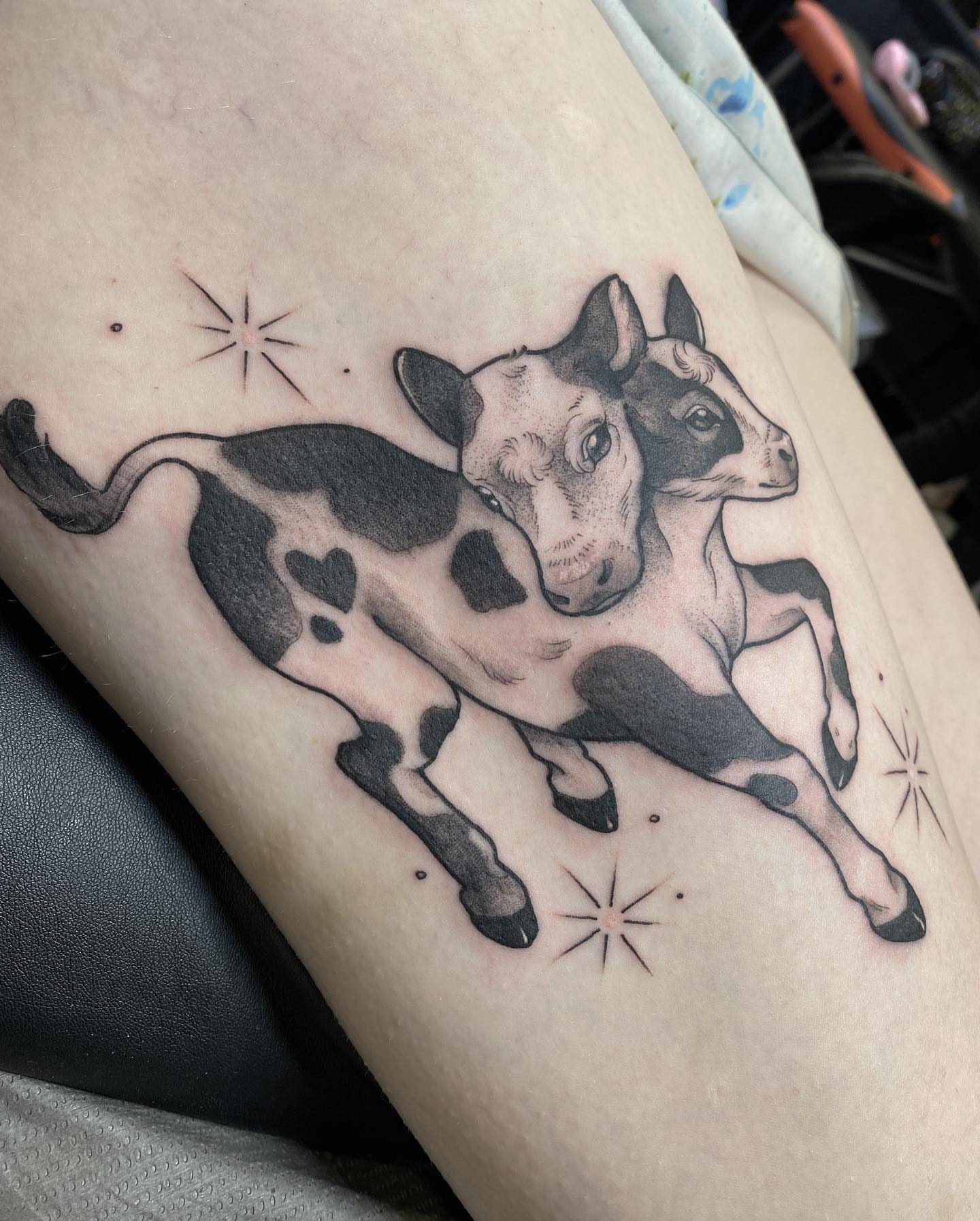 Tattoo by @samilouisetattoos — black_and_grey, realism