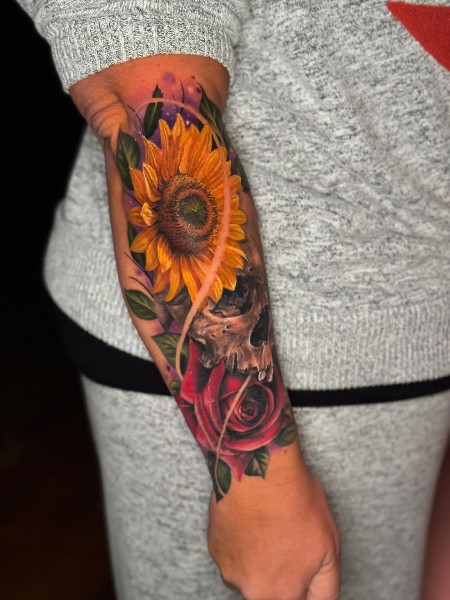 Tattoo by @martinazago_tattoo — realism, dotwork