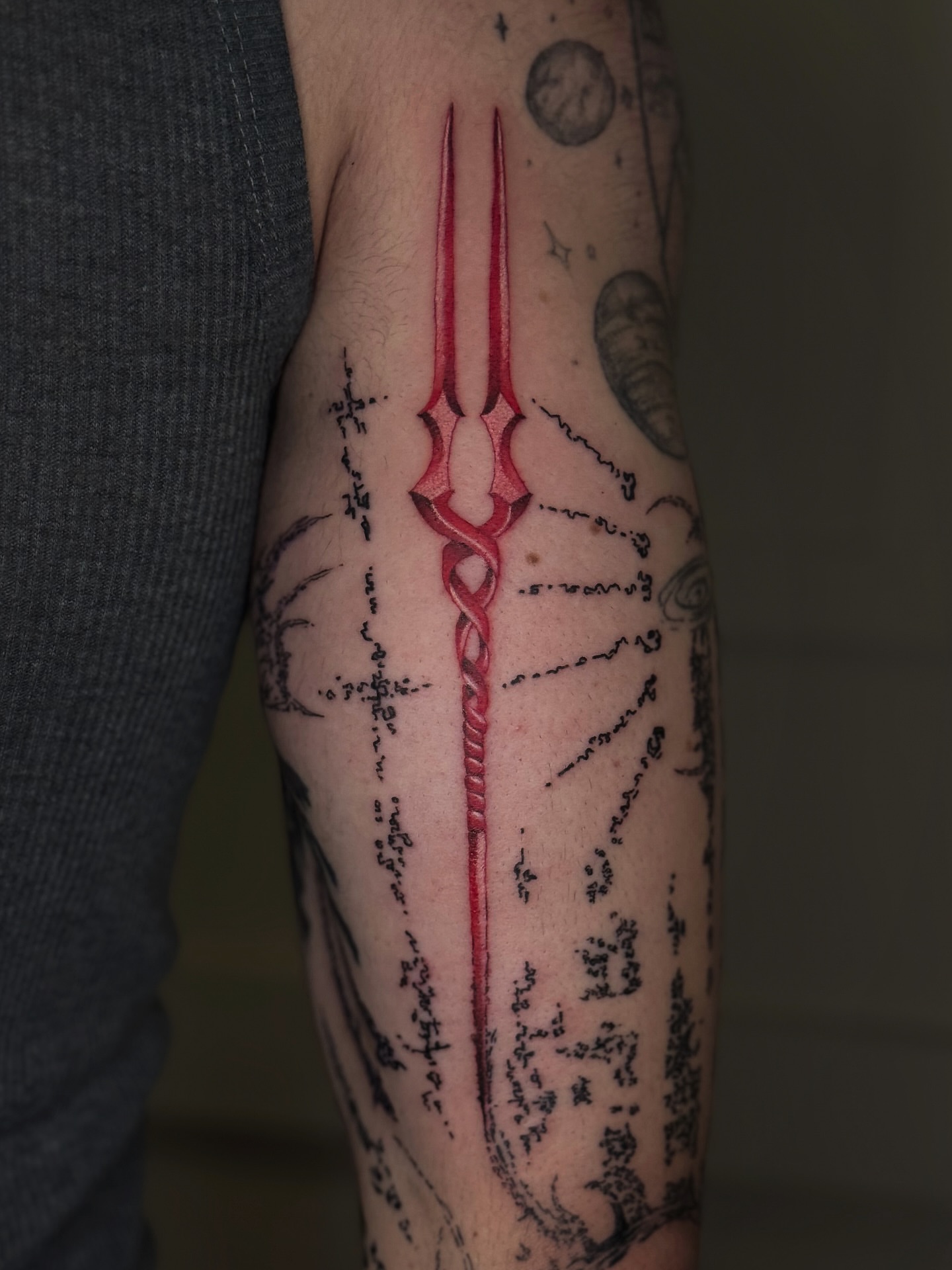 Tattoo by @naviiart โ geometric