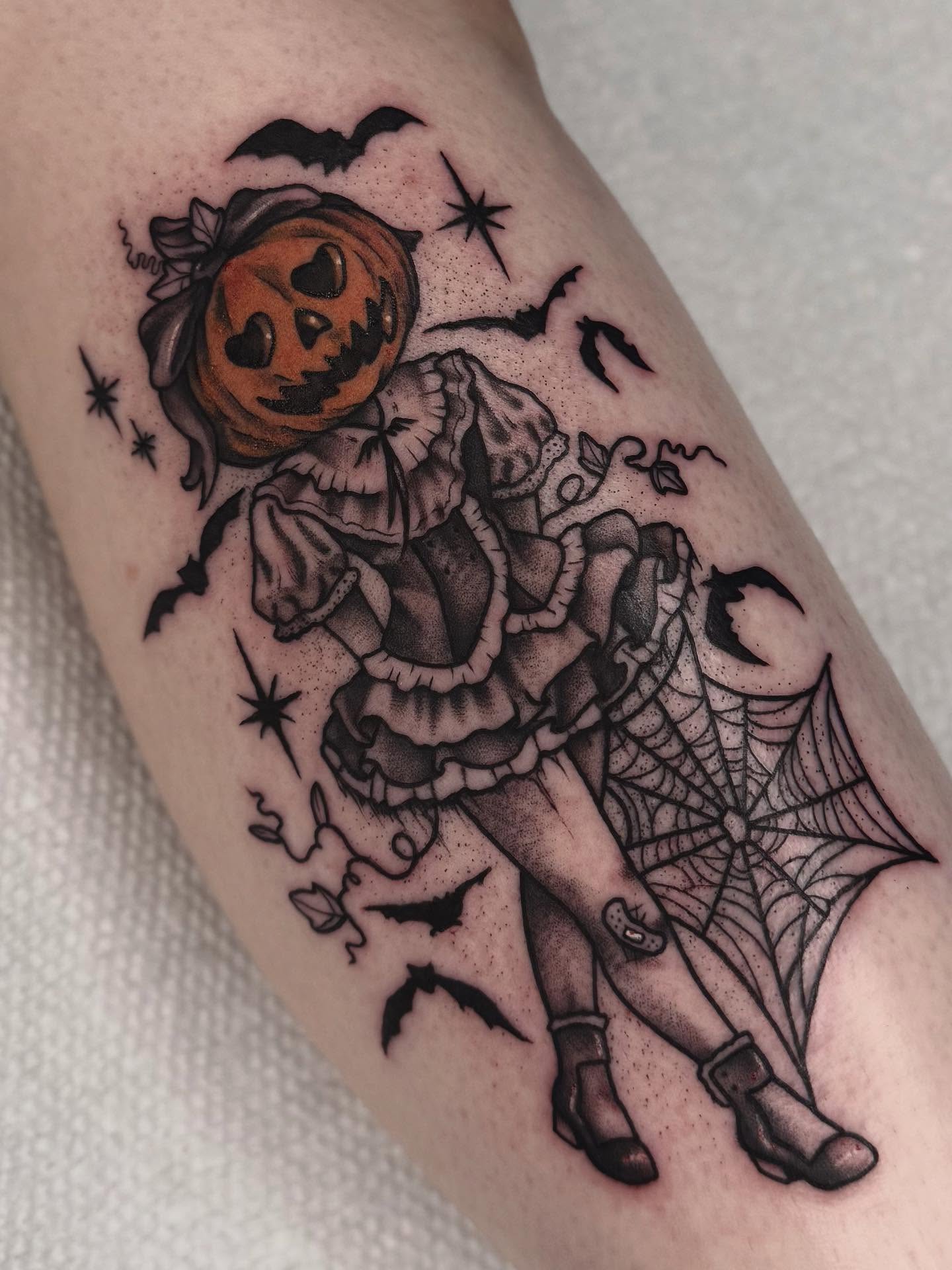 Tattoo by @starrdvst_ β black_and_grey