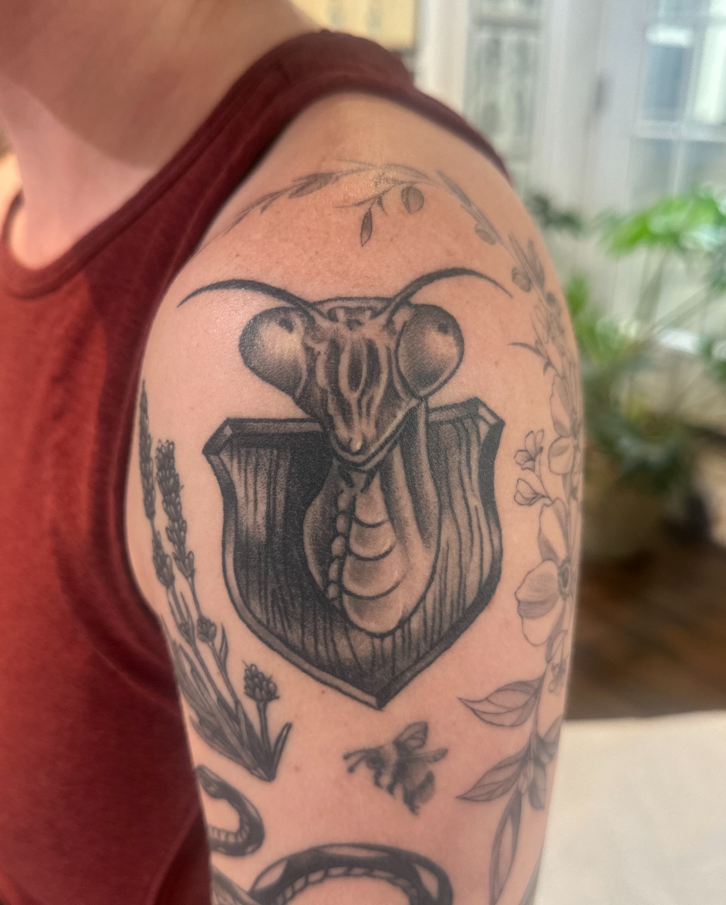 Tattoo by @stacyfevinger — black_and_grey