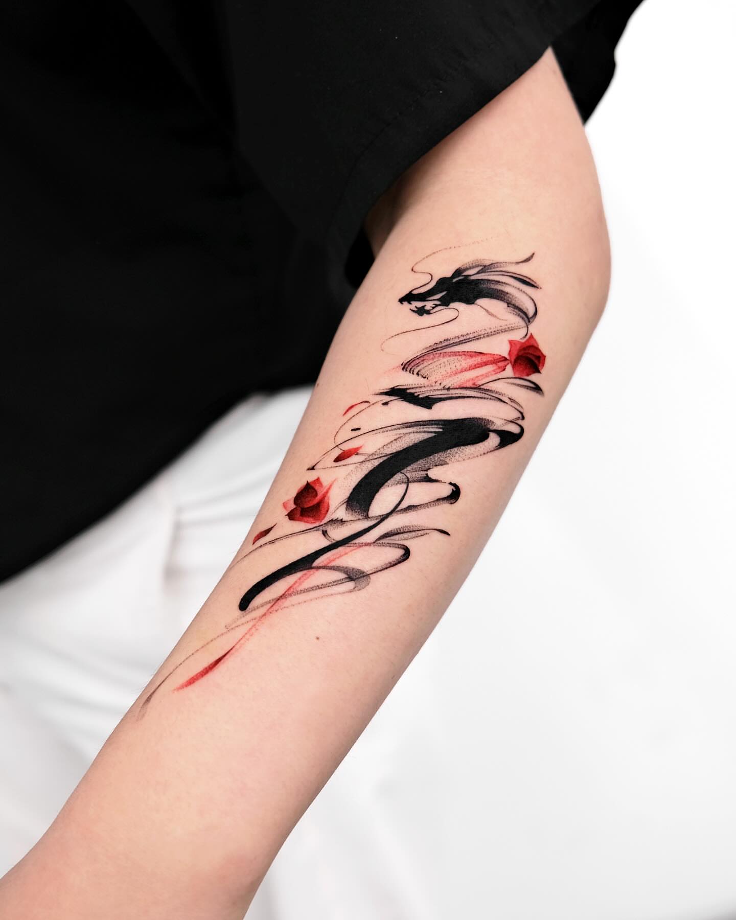 Tattoo by @mukyeon_tattoo — dotwork, watercolor