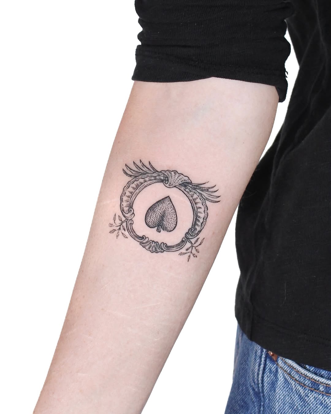 Tattoo by @tatmostat — fine_line, black_and_grey