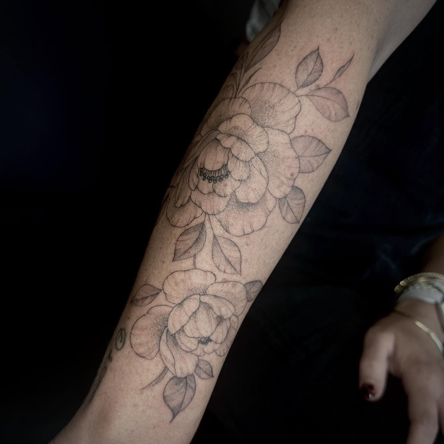 Tattoo by @inkedbysavanna — dotwork, black_and_grey