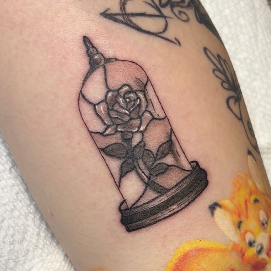Tattoo by @mollydixontattoos — black_and_grey
