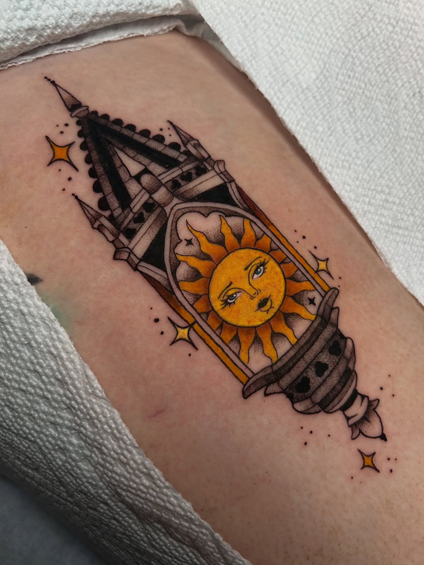 Tattoo by @chloemarietattoos โ neo_traditional, dotwork