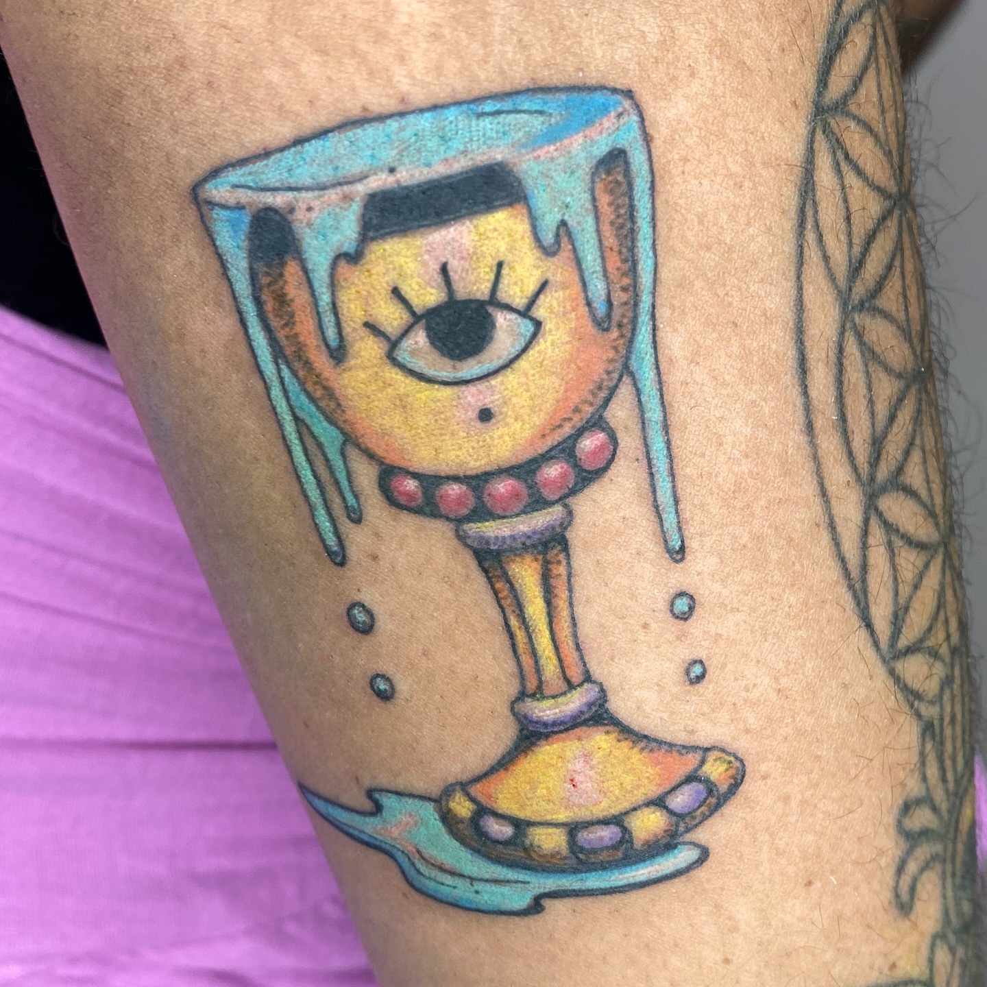 Tattoo by @axelhoney — new_school, illustrative