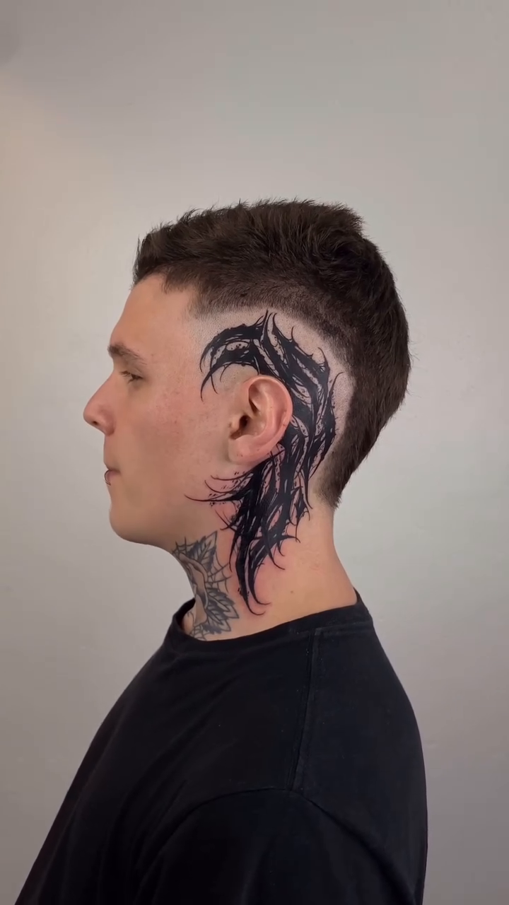 Tattoo by @_vants__ — blackwork