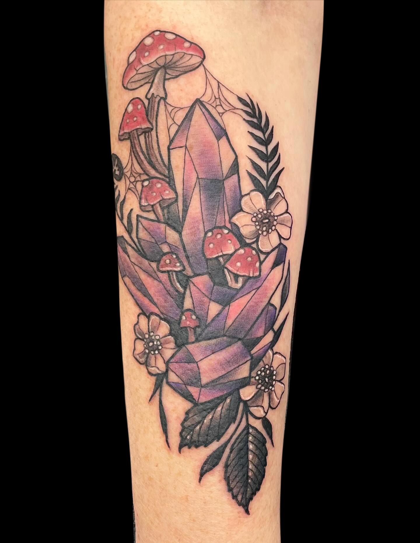 Tattoo by @ratqueentattoo — geometric
