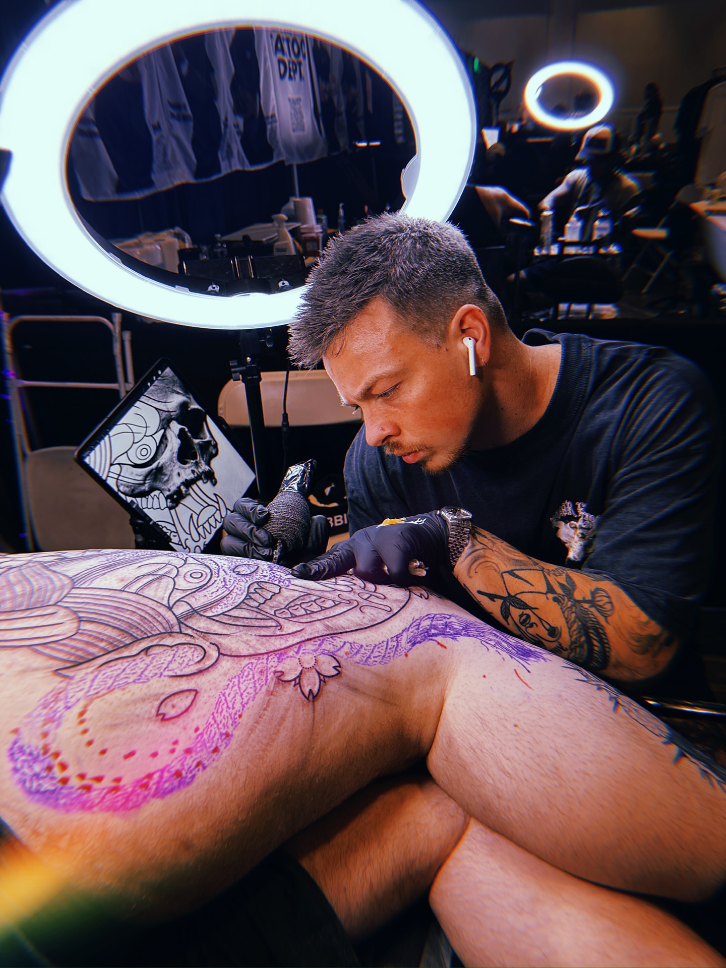 Dragon American traditional tattoo on the thigh by Donovan hernandez