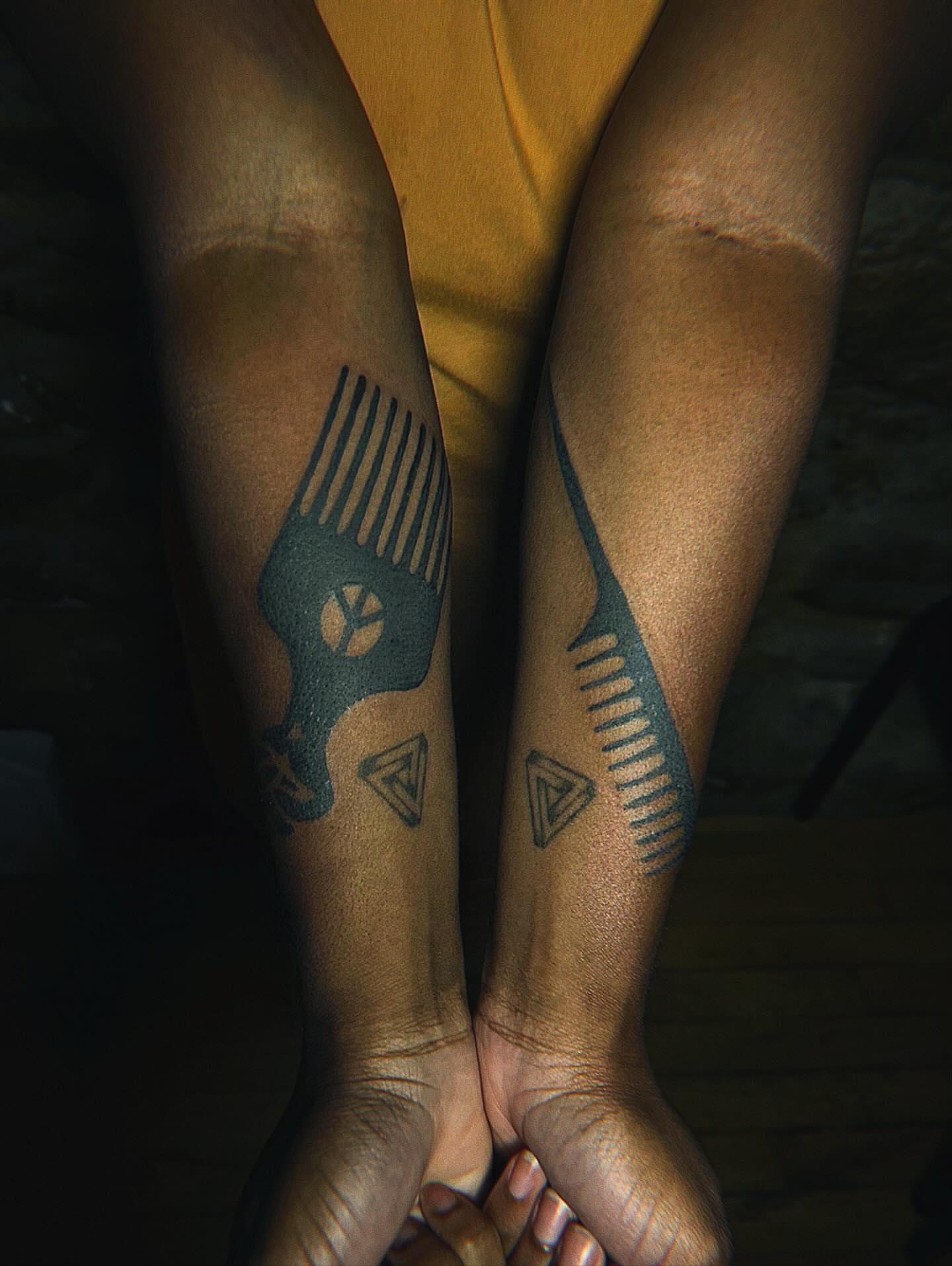 Combs and triangles geometric tattoo on the forearm by Tattoos Philly {by Twiggy} ✨