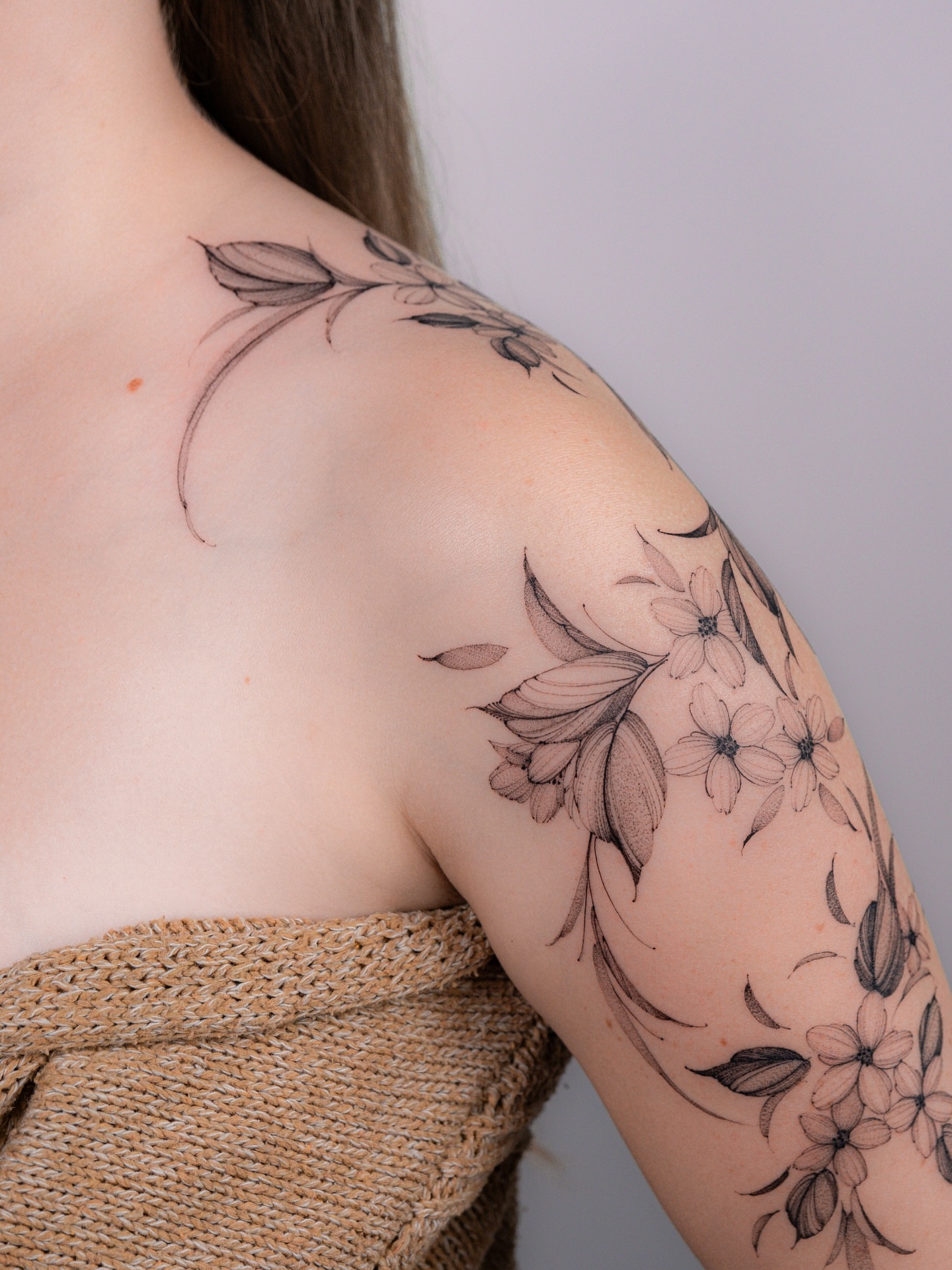 Tattoo by @lasstattoo — black_and_grey