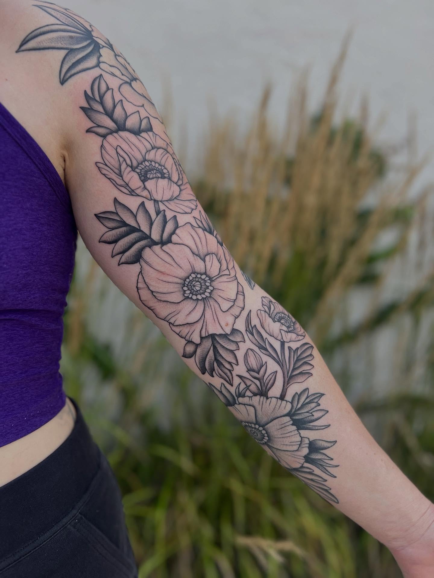 Tattoo by @brookeesutter — black_and_grey