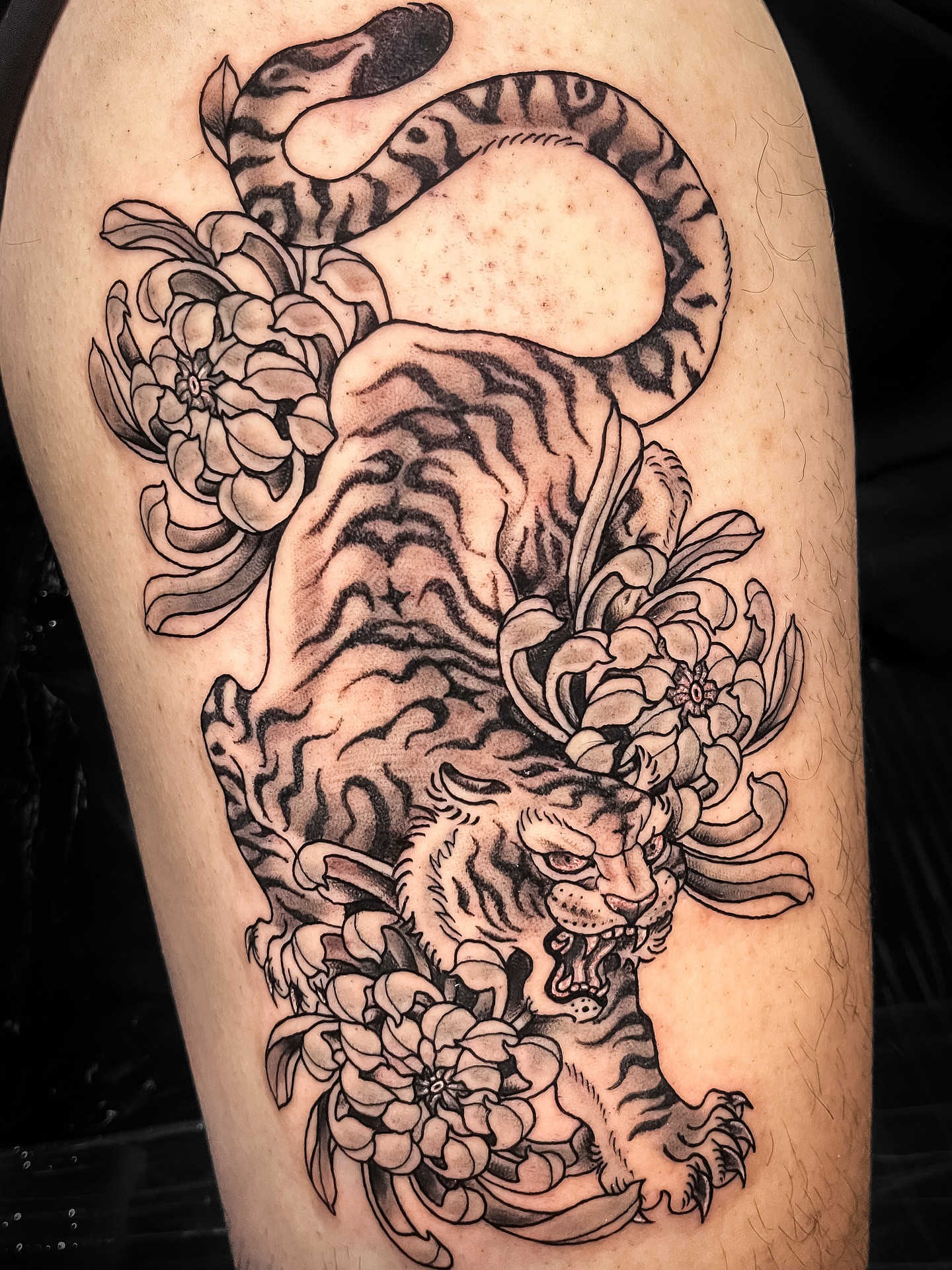 Tattoo by @redtaina.ink β black_and_grey