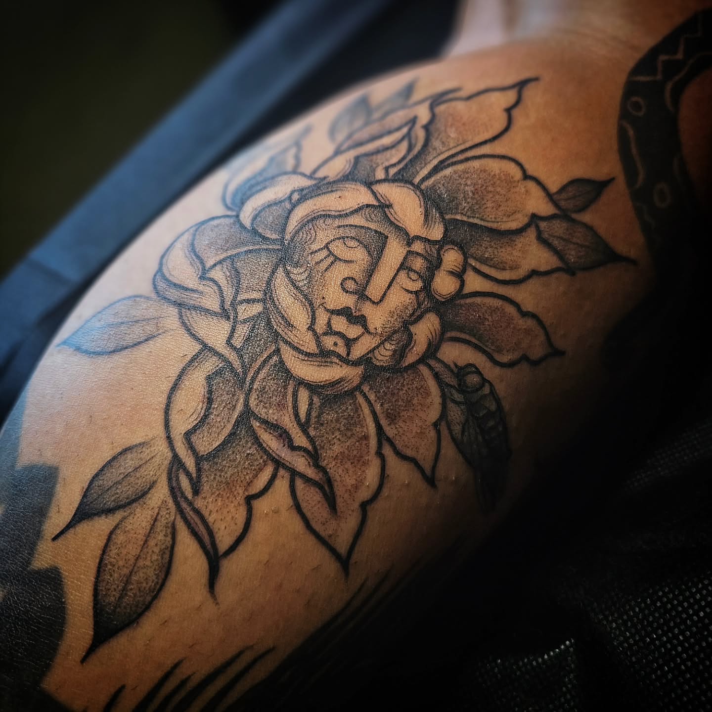 Tattoo by @doveandtoad — black_and_grey