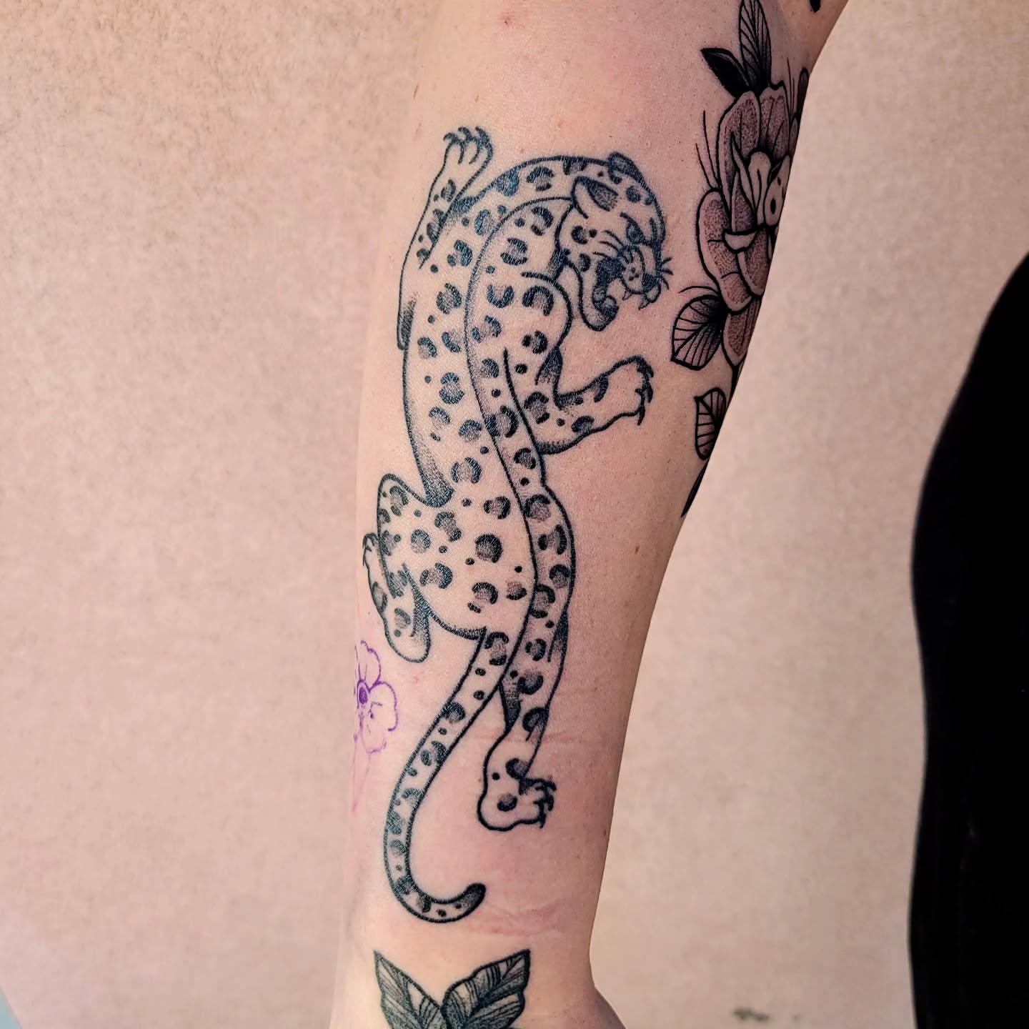 Tattoo by @aqua.suntattoos — black_and_grey