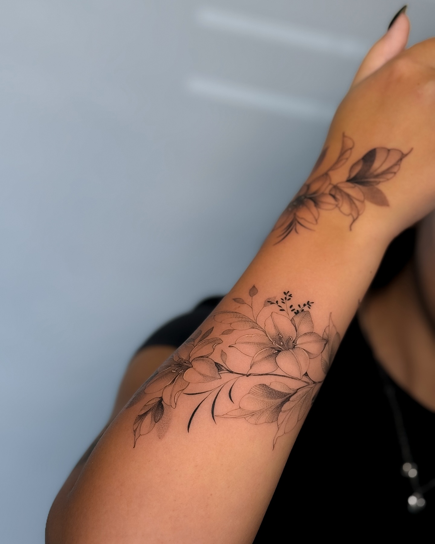 Floral bouquet black and grey tattoo on the forearm by ♡ 𝕍𝕚𝕔𝕥𝕠𝕣𝕚𝕒 ℍ𝕠𝕝𝕞𝕖𝕤 ♡, Avon, Ohio