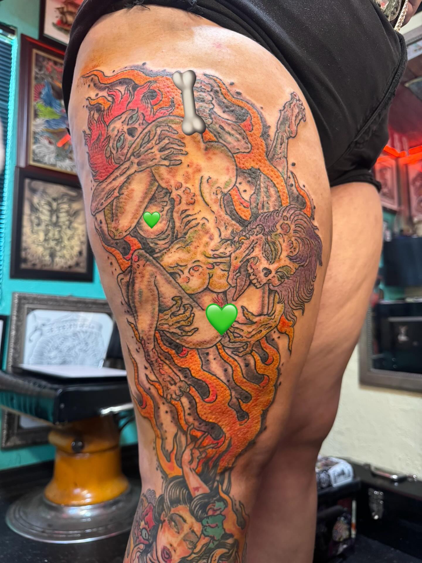 Flame and skull American traditional tattoo on the thigh by Tim Lehi, Oakland, California