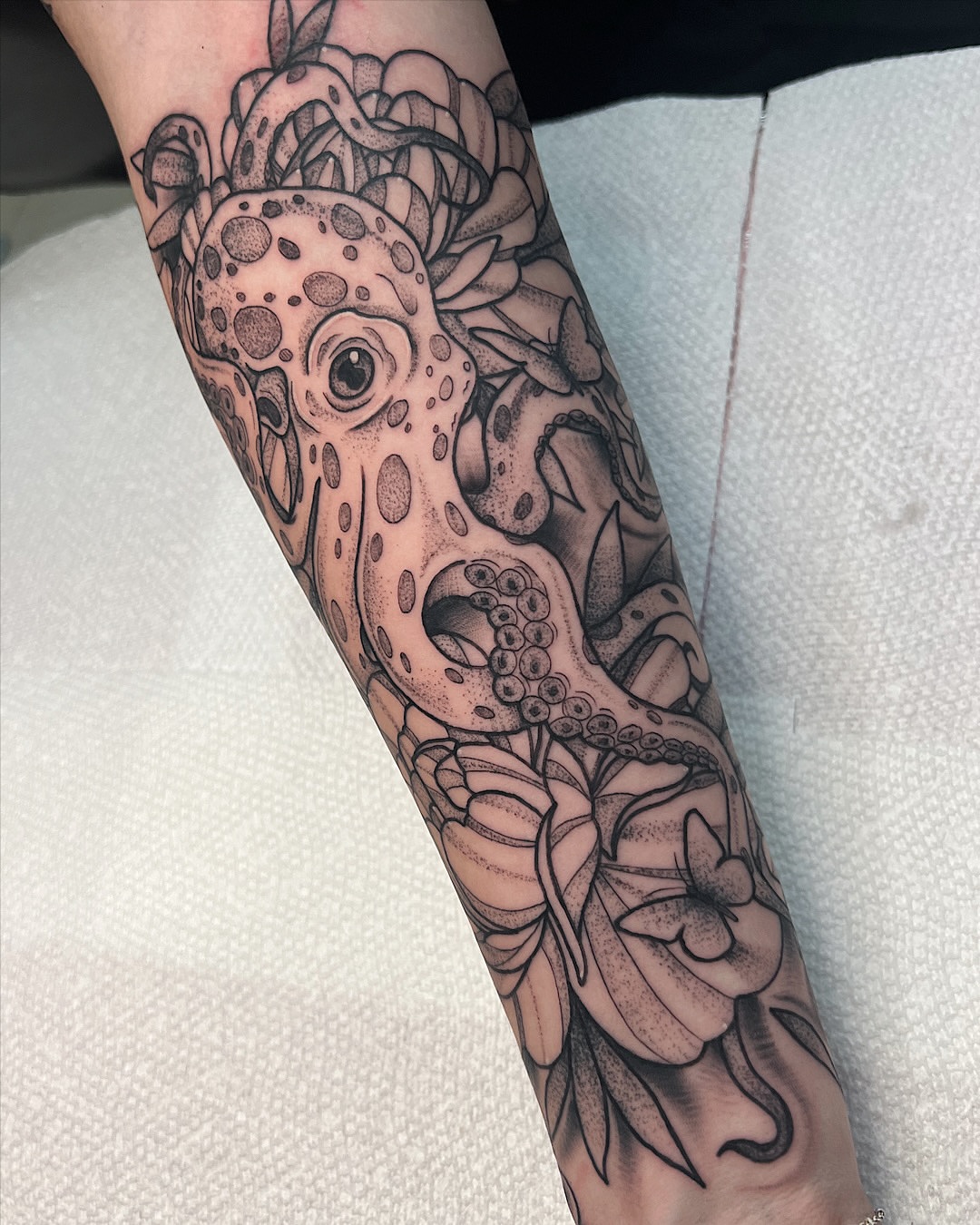 Tattoo by @shannonkeeleyy — dotwork, realism