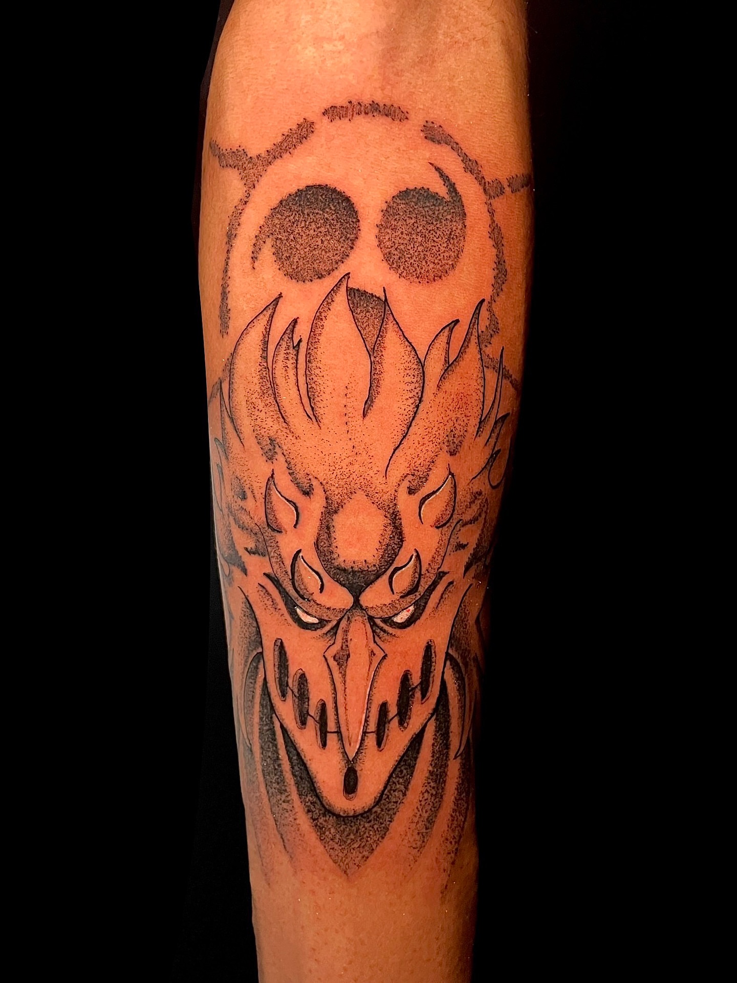 Tattoo by @cee.destined β dotwork