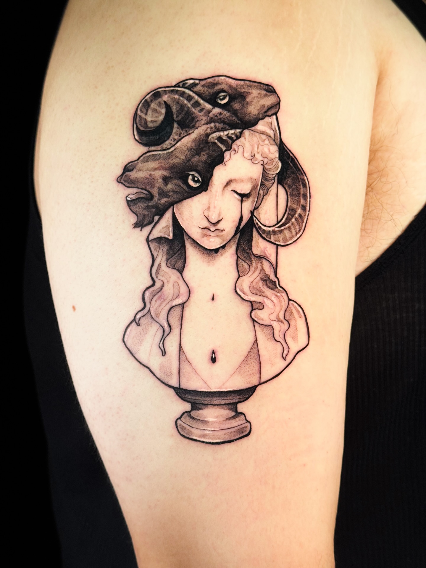 Statue bust realism tattoo on the shoulder by Yasemin πΉπ·π¬π§ San Jose based tattoo artist