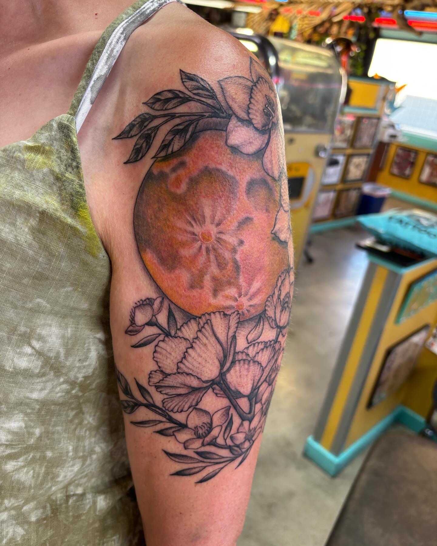 Tattoo by @gonzyiink_208 — black_and_grey