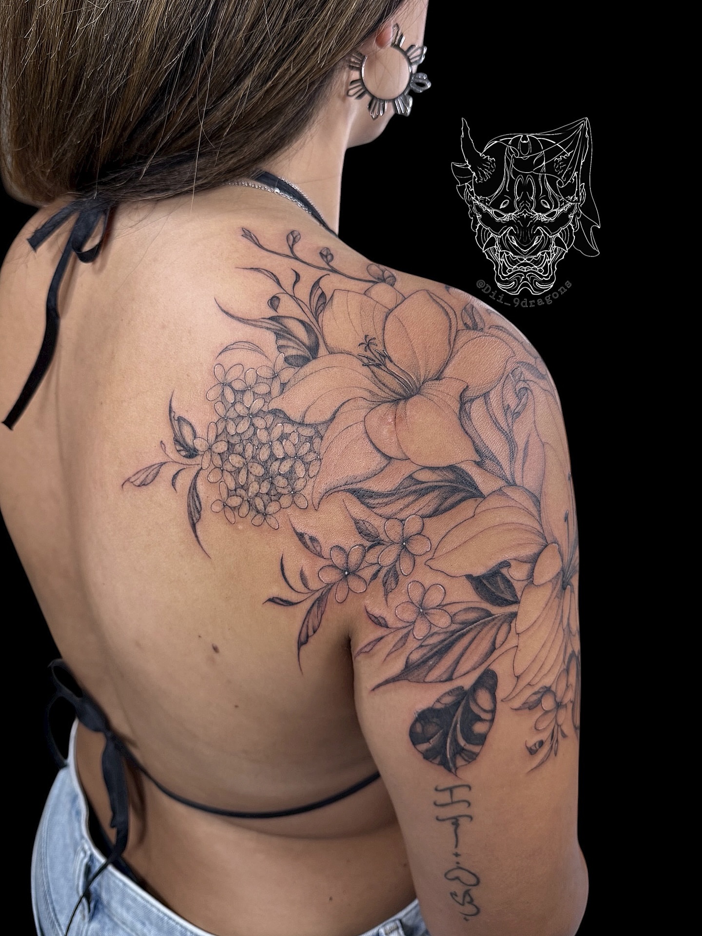 Tattoo by @dii_9dragons β black_and_grey, realism