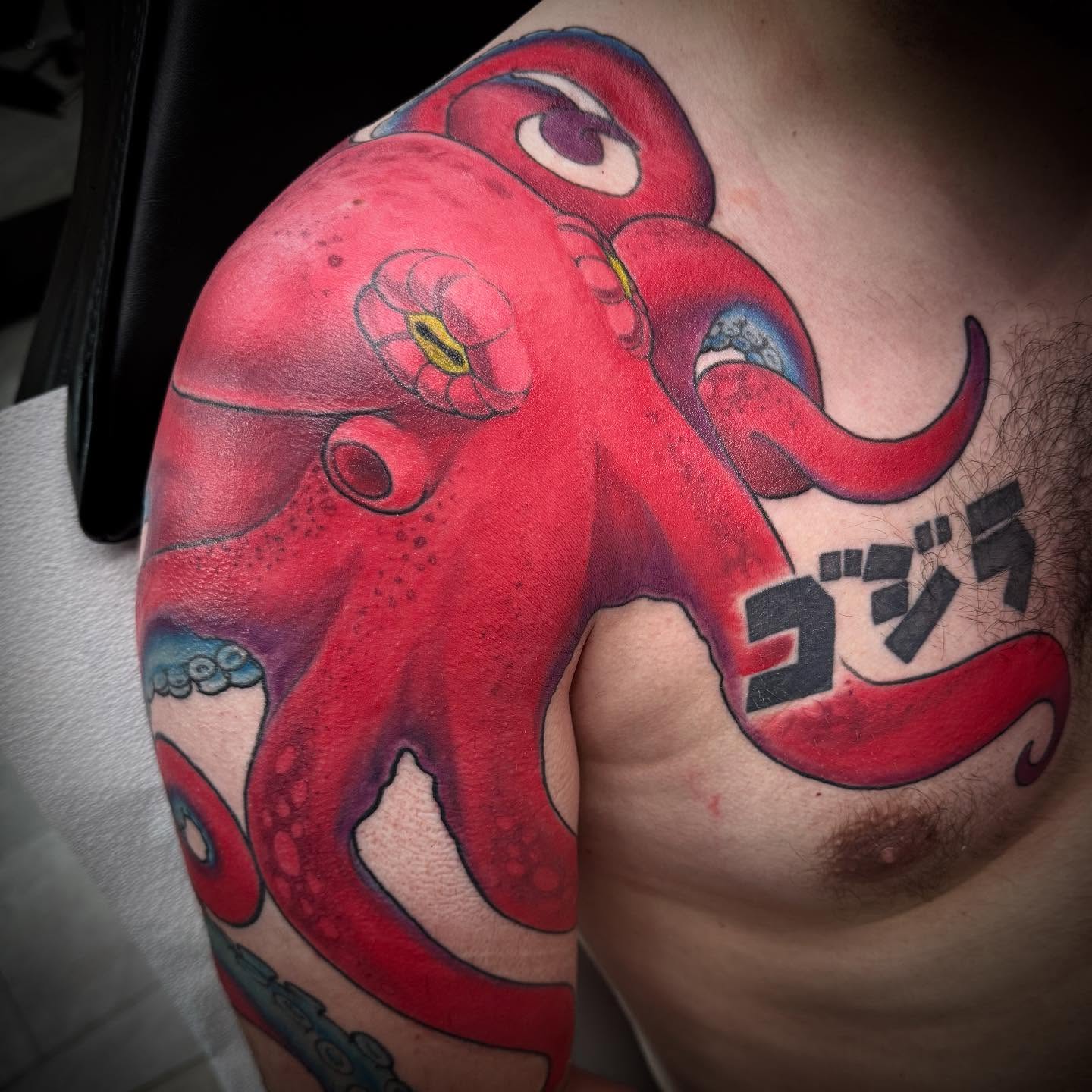 Tattoo by @tattoosbydizzy — realism