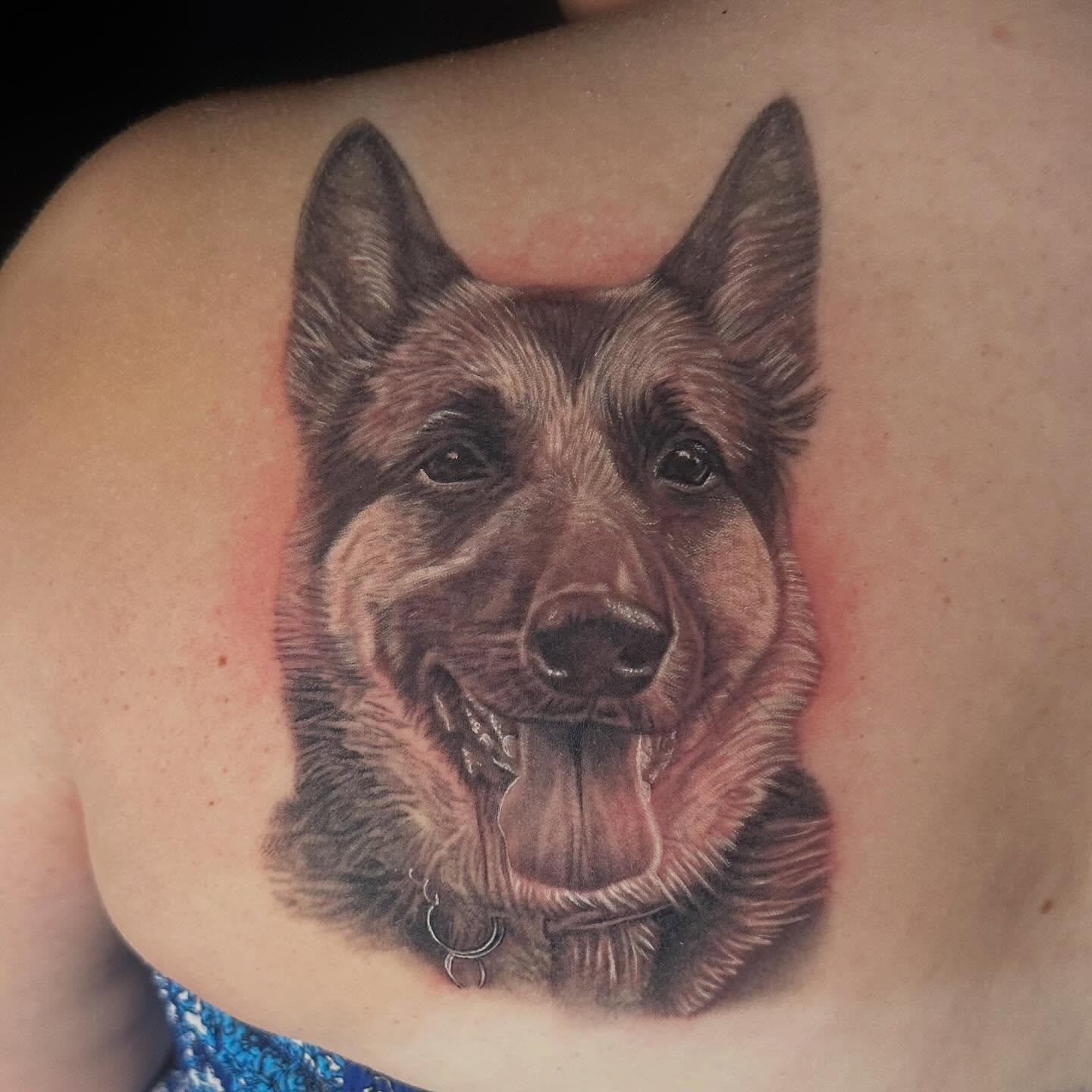 Tattoo by @jongioiatattoo — realism