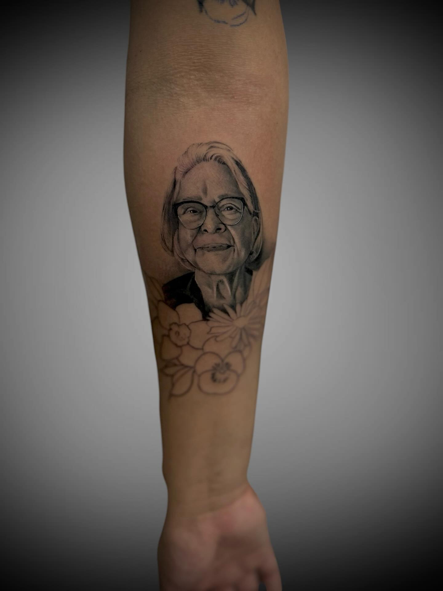 Tattoo by @_mitsukochingart — realism
