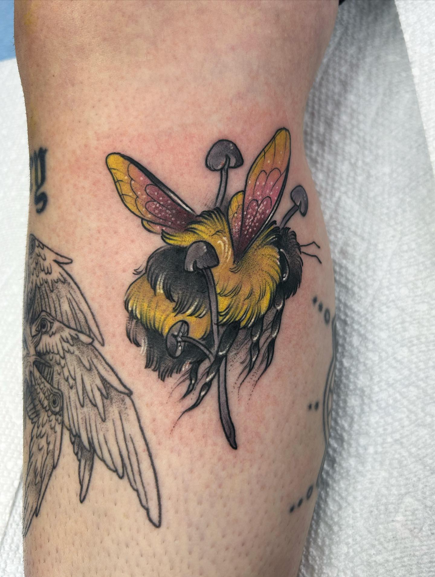 Bee neo-traditional tattoo on the forearm by Tatijana., Kettering, Ohio