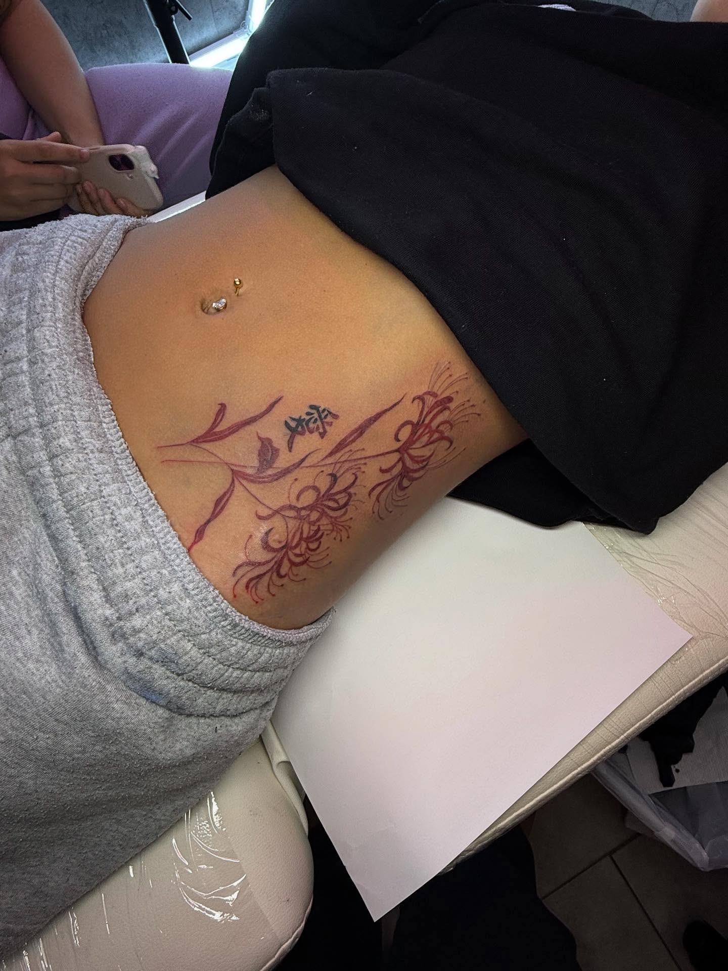 Tattoo by @bellyink_ — new_school