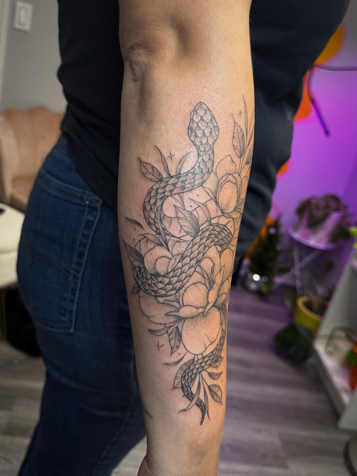 Tattoo by @bethanymorgan_tattoos — black_and_grey