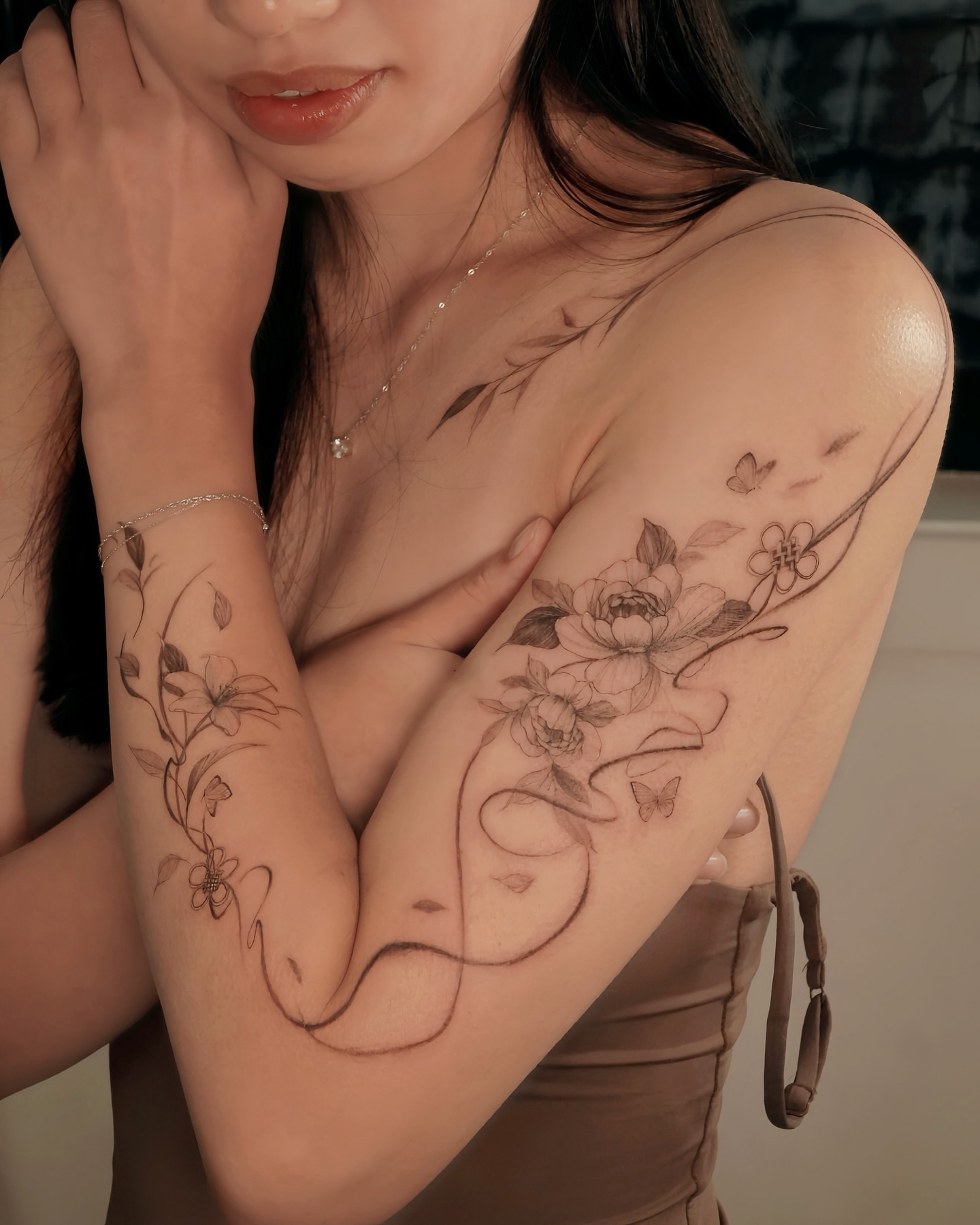 Tattoo by @heoyeon__tattoo — black_and_grey