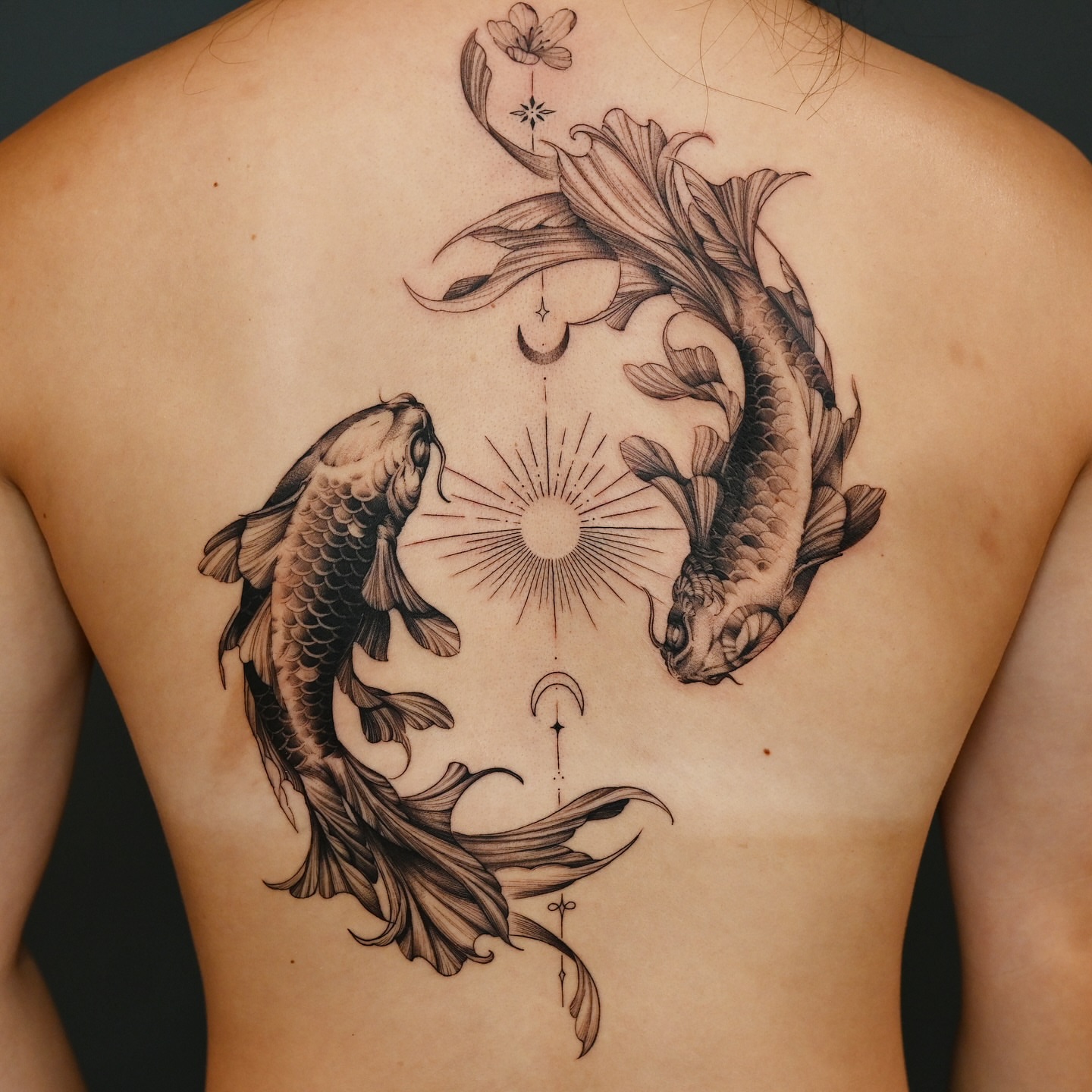 Tattoo by @evian_tat — black_and_grey, geometric