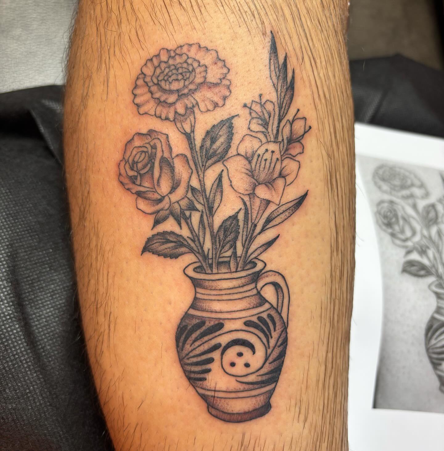 Tattoo by @gonzyiink_208 — black_and_grey