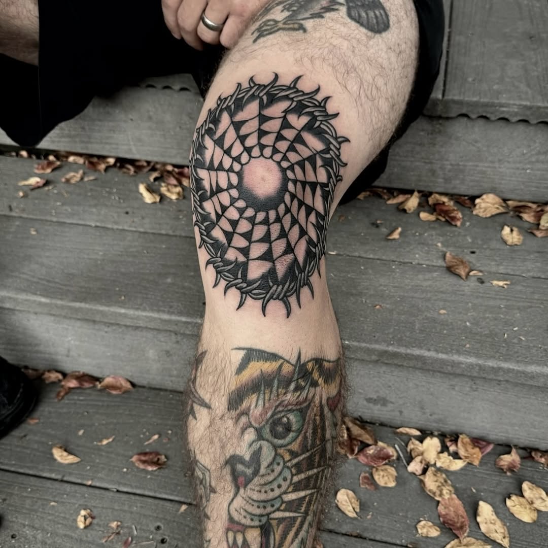 Tattoo by @danielmesenbtt β geometric, blackwork