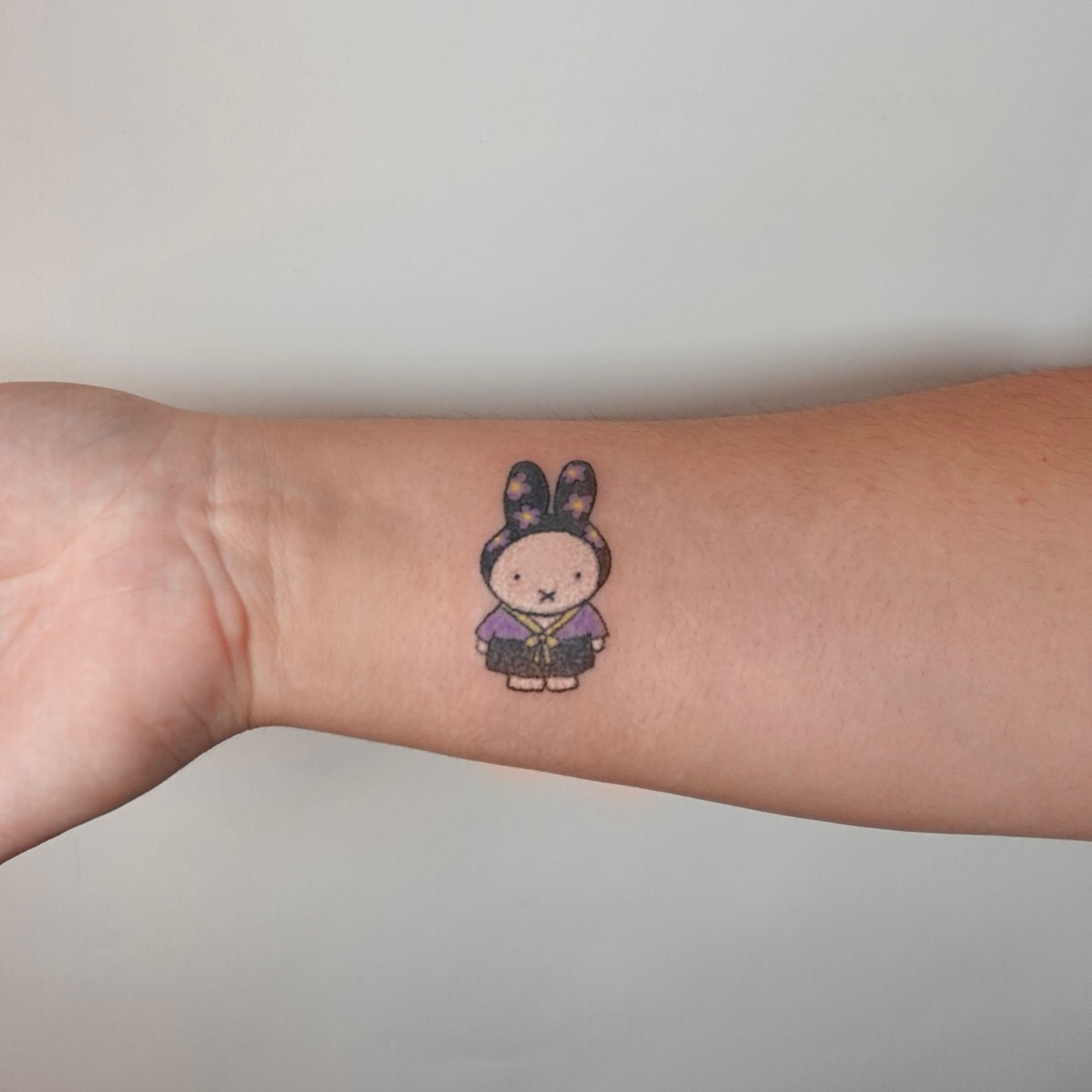 Tattoo by @suzietattoo — dotwork
