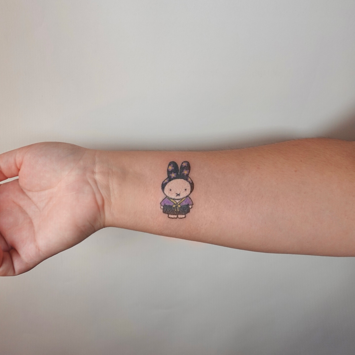 Tattoo by @suzietattoo — dotwork