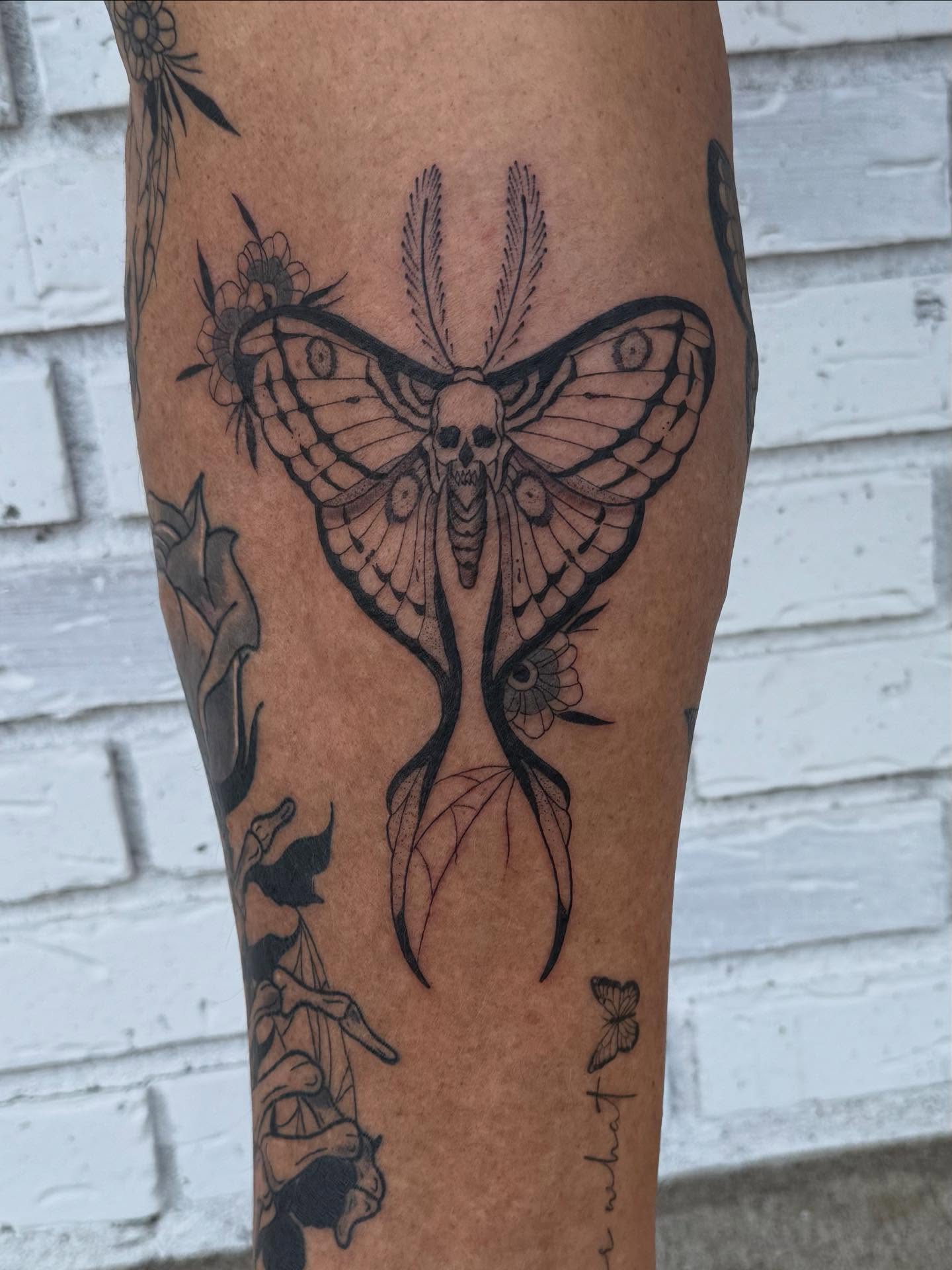 Tattoo by @jprincetattoos — black_and_grey