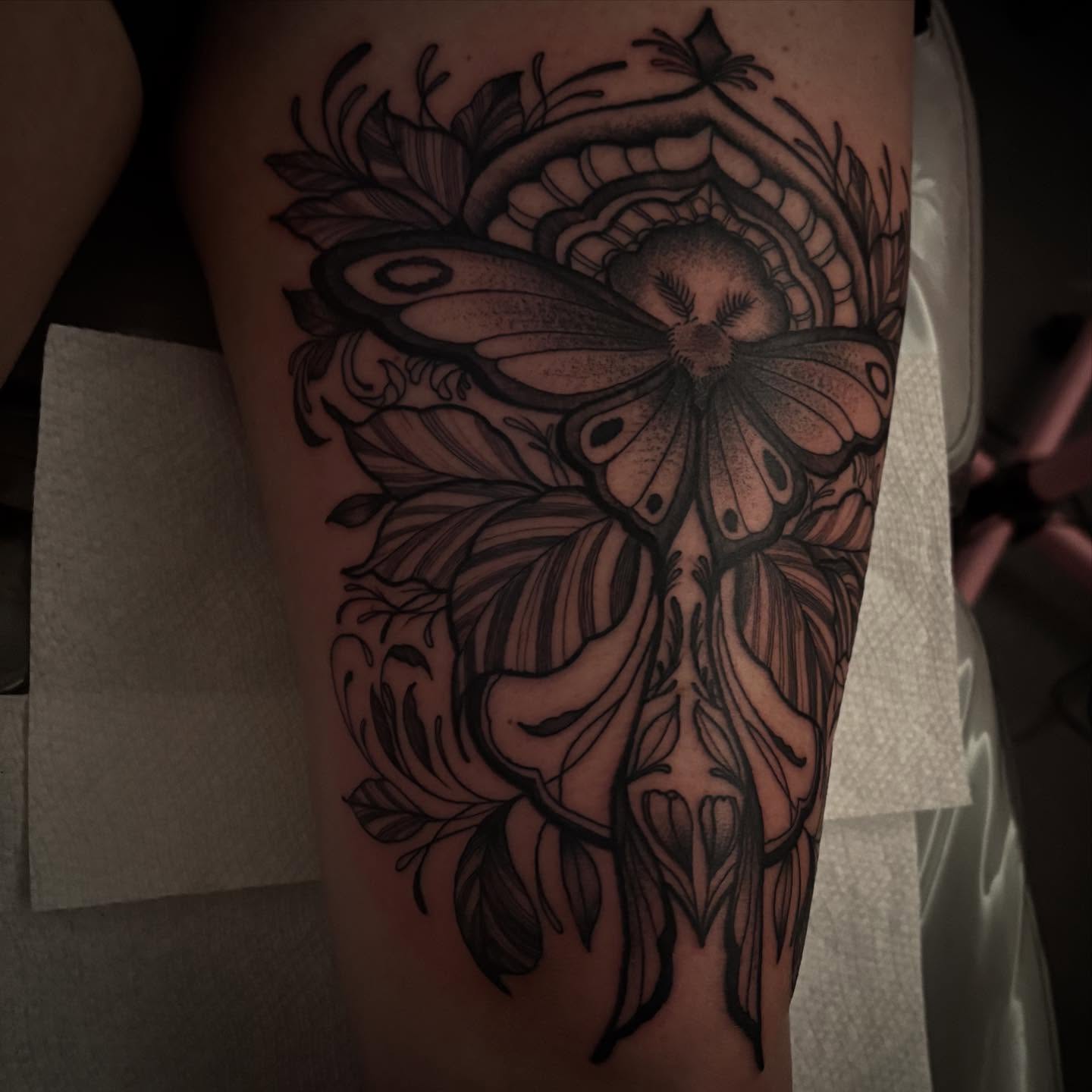 Tattoo by @inkandivvy — black_and_grey, ornamental