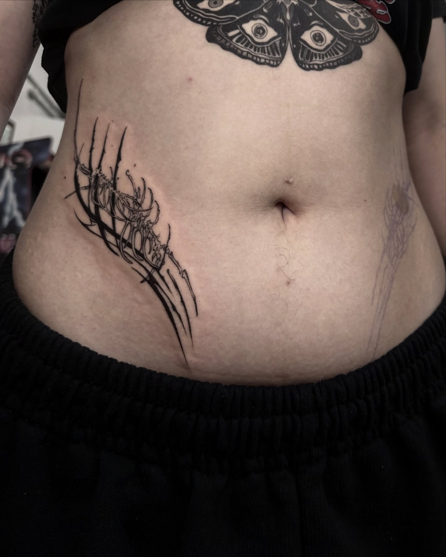 Claw marks black and grey tattoo on the torso by G̵̨̗̗̈̅̓́͡ĕ̸̡̜̫̾̌̎̈͠ë̷̢̳̤̰̗͈̃͌͒̚͞