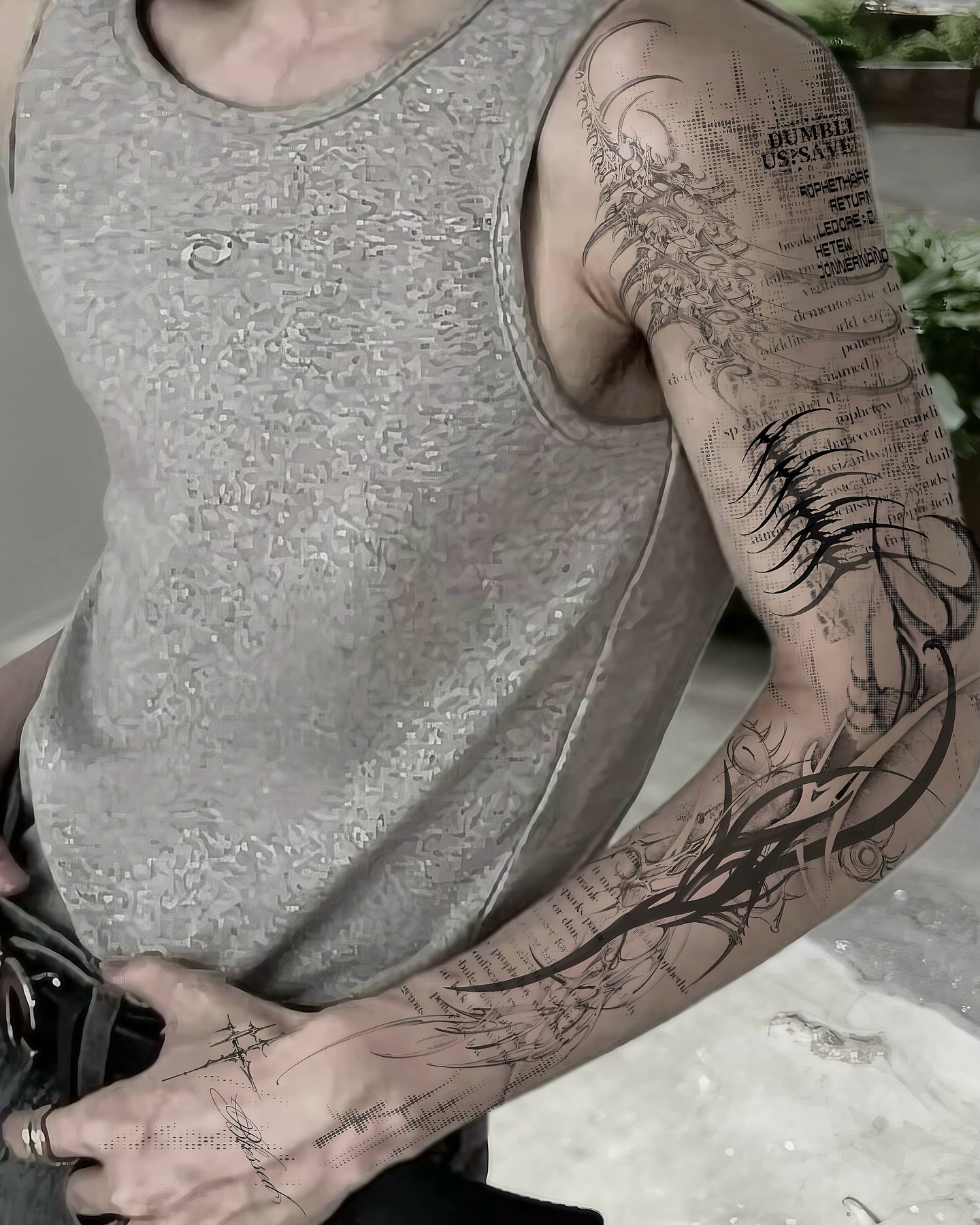 Tree dotwork tattoo on the upper arm by G̵̨̗̗̈̅̓́͡ĕ̸̡̜̫̾̌̎̈͠ë̷̢̳̤̰̗͈̃͌͒̚͞