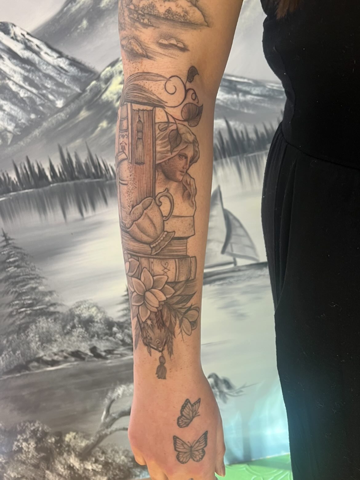 Tattoo by @jazzyhandswpg — black_and_grey, realism