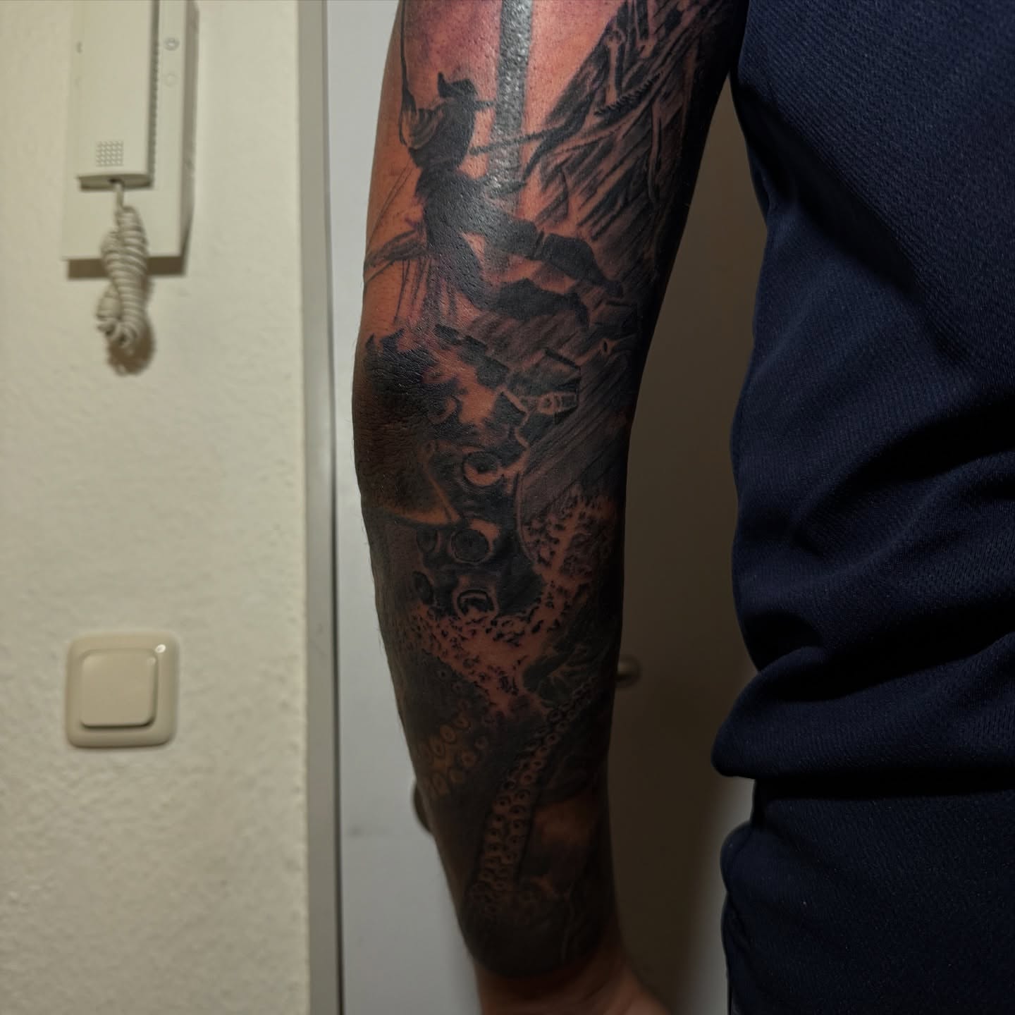 Tattoo by @raultattoo — american_traditional, dotwork